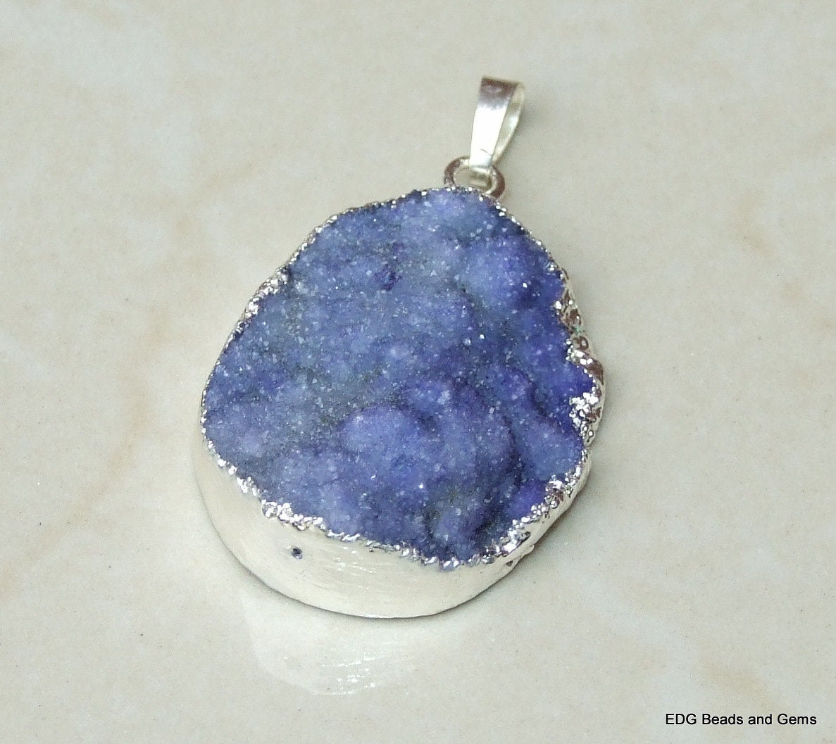 ON SALE - Purple Agate Quartz Druzy Pendant, Quartz Druzy Pendant - Geode - Silver Edge - 31mm x 39mm - 8513 - EDGBeadsandGems