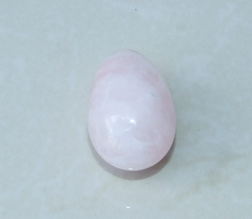Rose Quartz Easter Egg Pendant, Natural Rose Quartz Pendants, Carved Pendant, Gemstone Pendant, Jewelry Pendant, Fertility Egg, 25mm x 40mm - EDGBeadsandGems