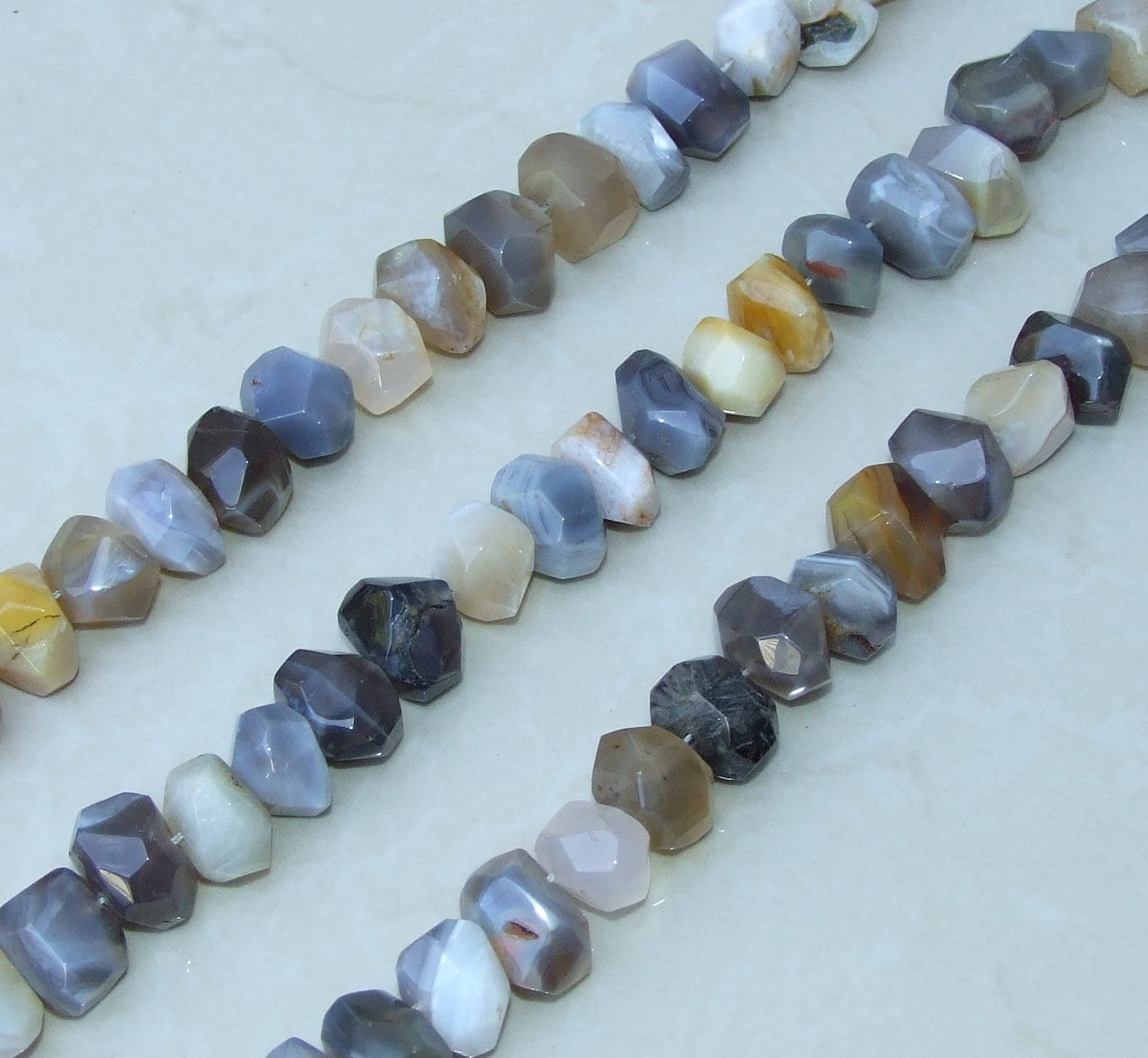 Botswana Agate Faceted Nugget, Gemstone Beads, Polished Botswana Agate, Botswana Agate Bead, Half Strand, Cross Drilled, 15mm x 15mm x 20mm - EDGBeadsandGems