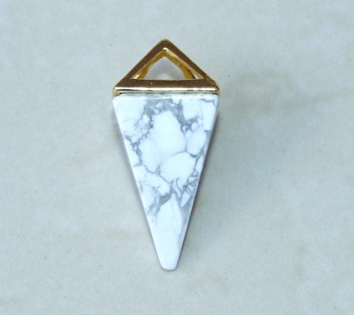 Howlite Pendant - Pyramid Pendant - Triangle Pendant - Howlite Point - Gemstone Pendant - BOHO - Healing - Gift - Gold Plated - 15mm x 34mm - EDGBeadsandGems