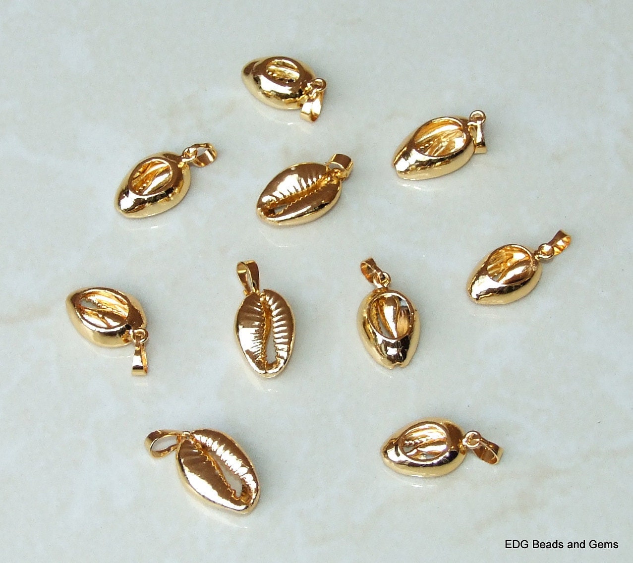 Gold Plated Cowrie Shell Pendant, Shell Charm, Cowrie Shell Necklace, Seashell Necklace, Beach Necklace, 24k Gold, Seashell jewelry, 20-25mm - EDGBeadsandGems