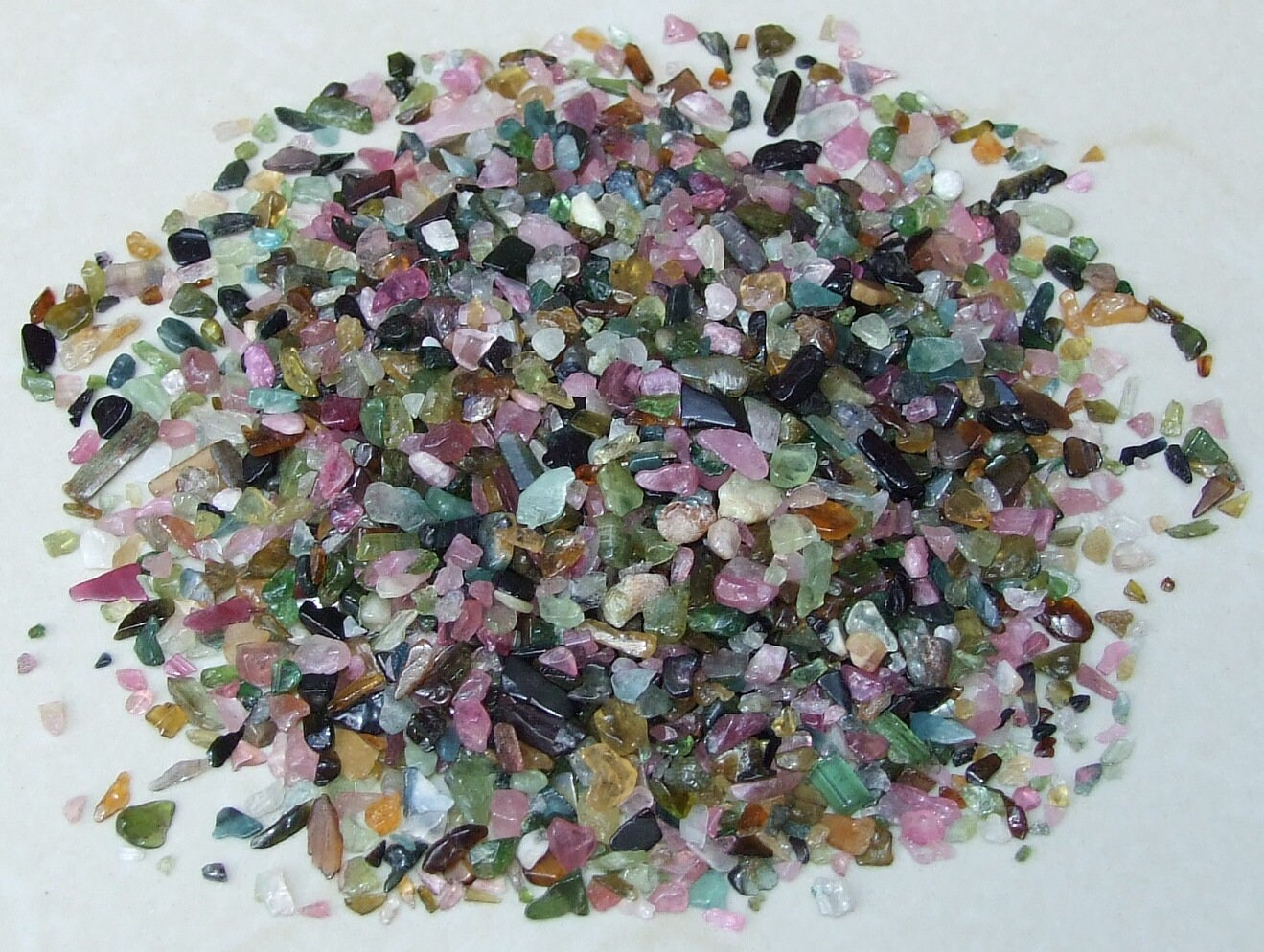 Tiny Gemstone Chips, Small Natural Quartz Crystals Chips, Undrilled Gemstone Beads, Loose Bulk Jewelry Stones Nuggets, 1.5 oz, 2mm to 7mm - EDGBeadsandGems