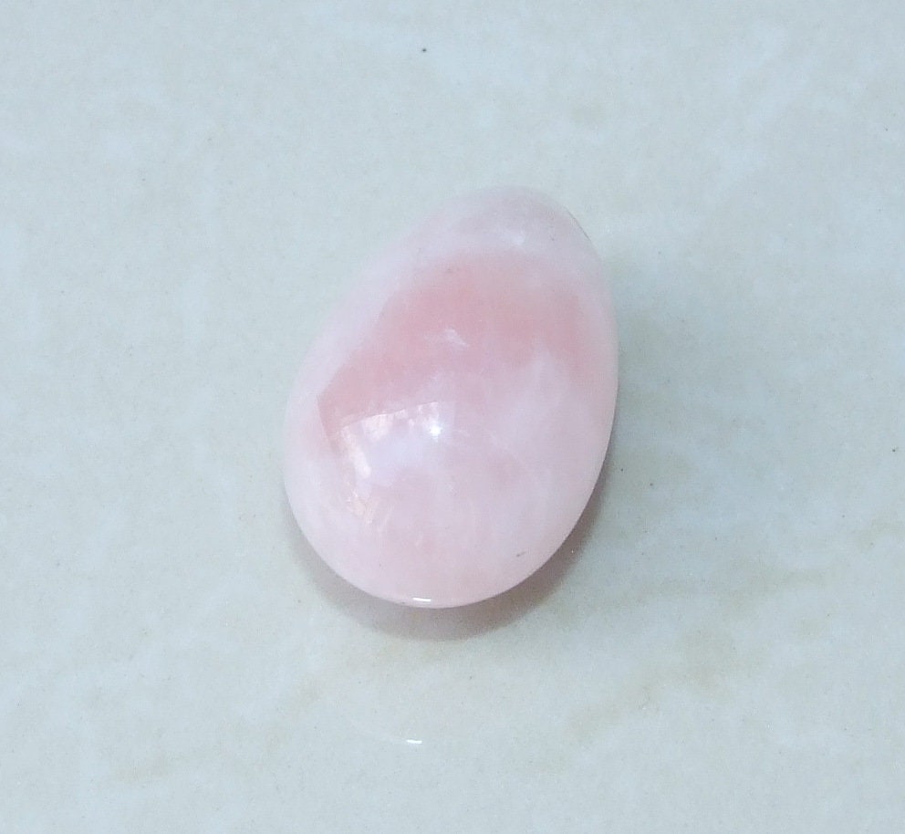 Rose Quartz Easter Egg Pendant, Natural Rose Quartz Pendants, Carved Pendant, Gemstone Pendant, Jewelry Pendant, Fertility Egg, 25mm x 40mm - EDGBeadsandGems