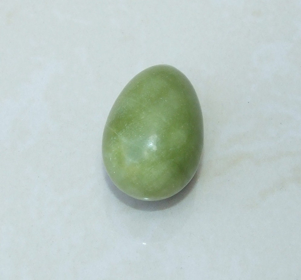 Green Jade Easter Egg Pendant, Natural Green Jade Pendants, Carved Pendant, Gemstone Pendant, Jewelry Pendant, Fertility Egg, 25mm x 40mm - EDGBeadsandGems