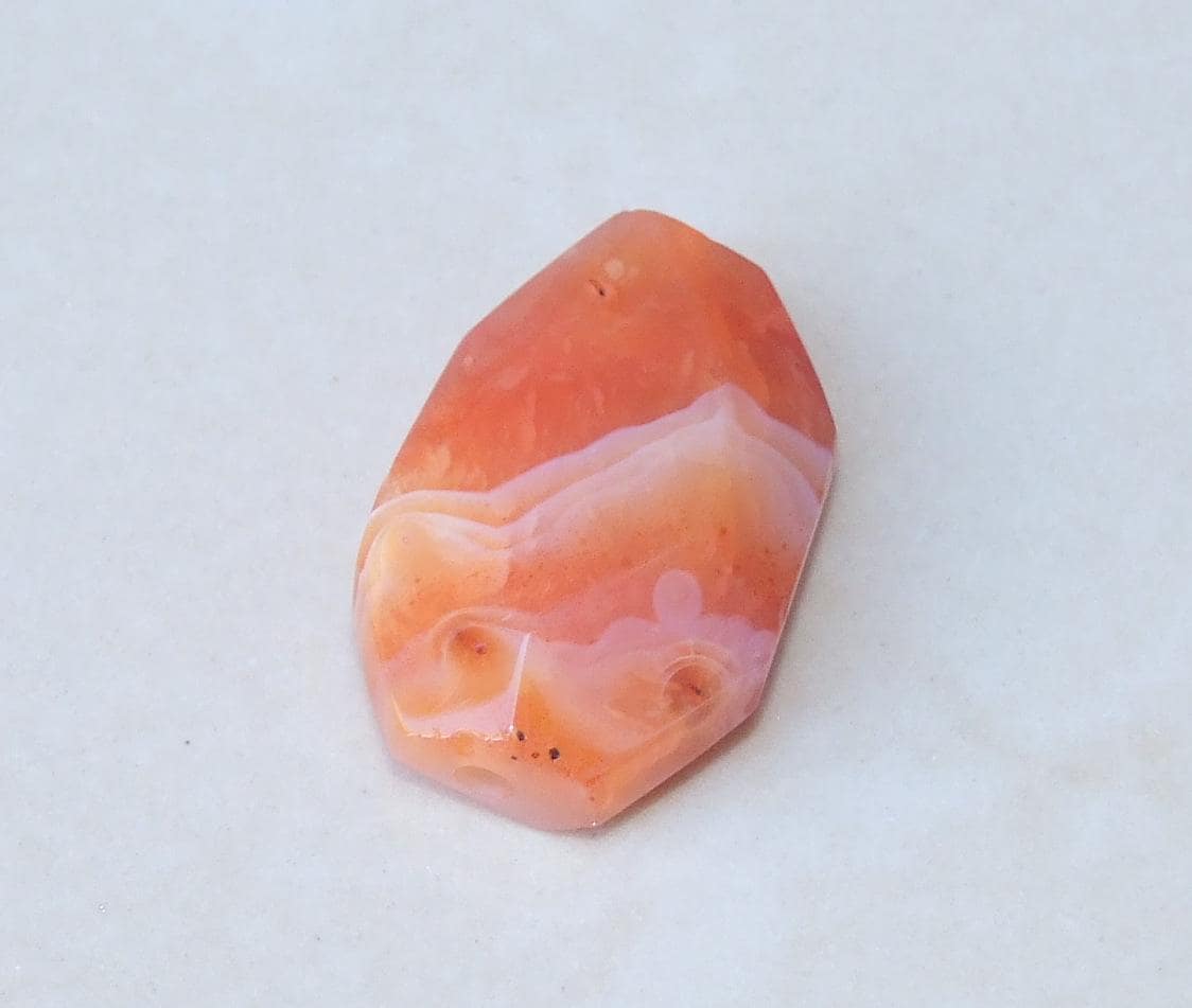 White Crazy Lace Agate Faceted Oval Bead - Gold Plated Edge - Mexican Agate - Center Drilled - Agate Slab Bead - 18mm x 25mm - 0146 - EDGBeadsandGems