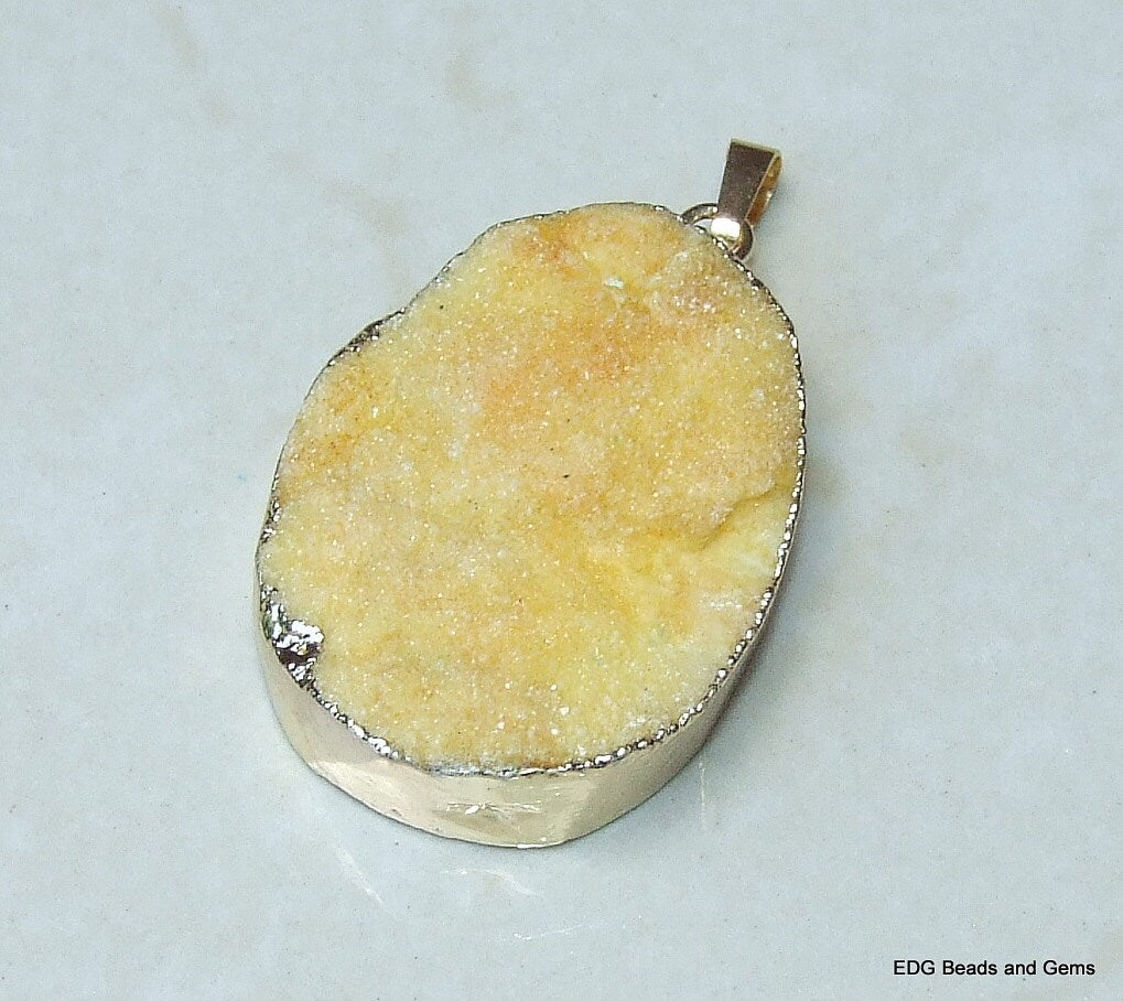 ON SALE Yellow Crystal Quartz Druzy Pendant, Quartz Druzy Pendant - Geode - Gold Edge - 30mm x 39mm - 8629 - EDGBeadsandGems