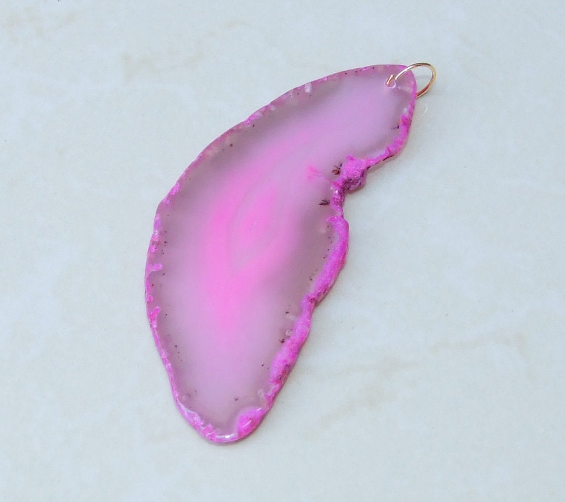 Pink Druzy Pendant. Thin Agate Slice Pendant - Geode Slice Pendant - Gemstone Pendant - Natural Edge - Gold Jump Ring - 42mm x 102mm - 1264