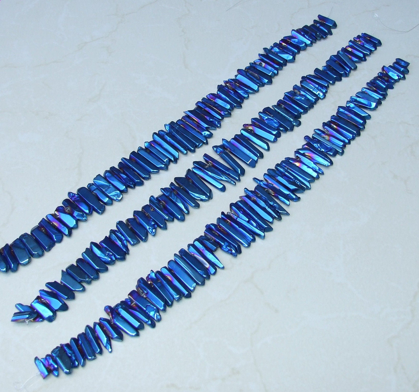 Polished Indigo Blue Titanium Quartz Cluster Point, Quartz Points Strand, Graduated Quartz, Quartz Crystals Points, Strand of Bead, 10-40mm