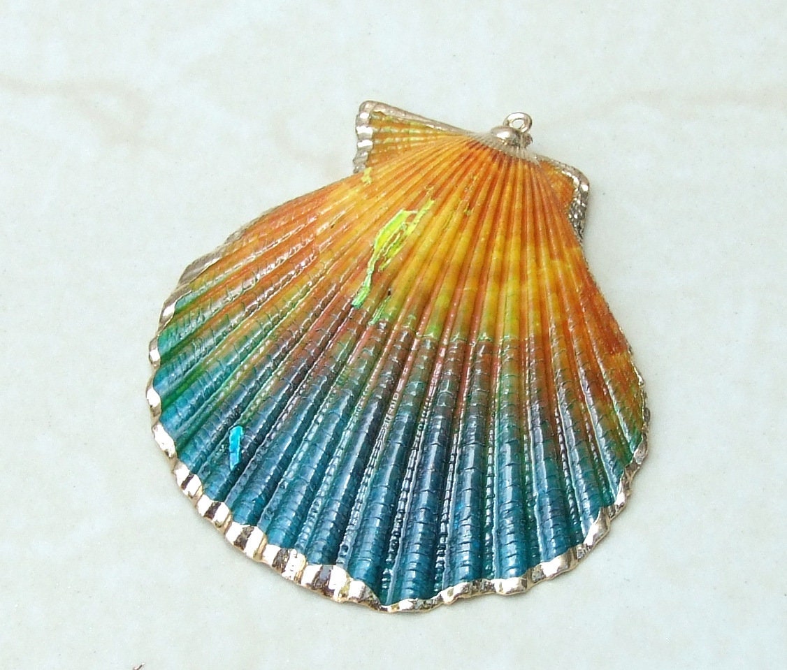 Hand Painted Scallop Shell Pendant, Gold Edge Loop, Natural Seashell, Seashell Necklace, Beach Jewelry, Ocean Seashell, 45mm, 55mm 62-05F